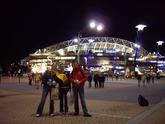 Telstra Stadium (Jodie, me, Anne)