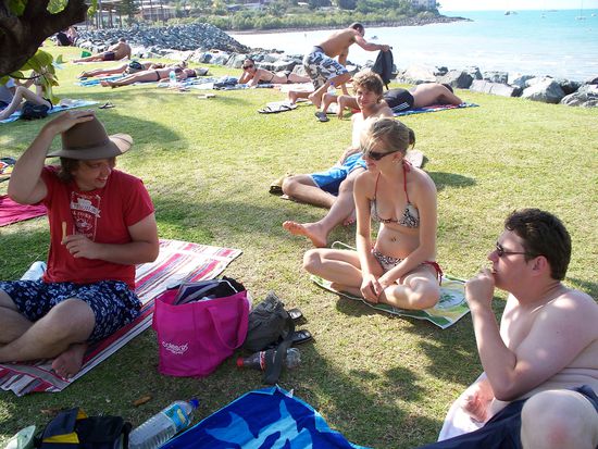 Die 3 Jungs im Bild sind Chris aus Koeln, Simon, der Pfarrer werden will, und ganz rechts Martin aus Oesterreich.