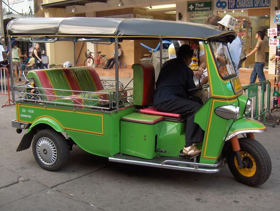 ein Tuk-Tuk...unglaublich, wie diese Fahrzeuge durch die Strassen heizen...