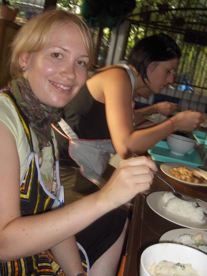 nicht nur das heisse Wetter brachte einen zum schwitzen... auch das green curry hatte es ganz schoen in sich...