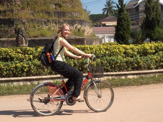 Um die Strecken in der Stadt besser bewaeltigen zu koennen mieteten wir uns schicke Fahrraeder...