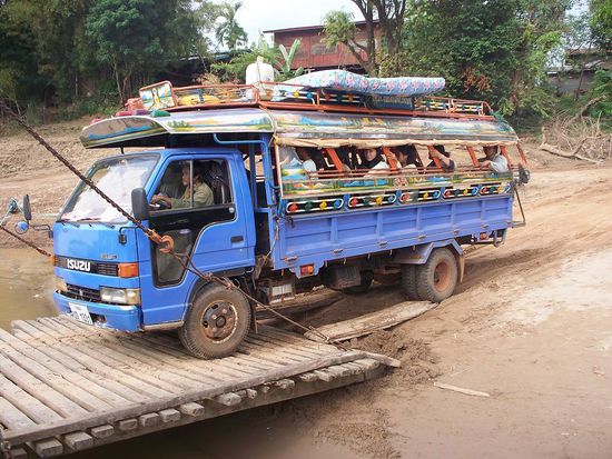 Als naechstes nahmen wir wieder die Faehre, um die Mekongseite zu wechseln.