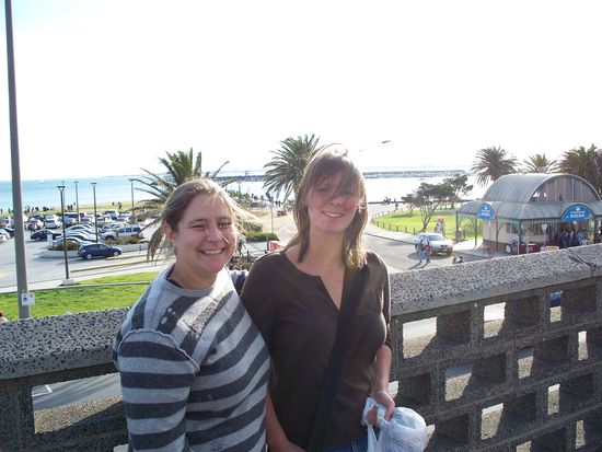 nette englaendische Maedels, die ich am abend zuvor, nach meiner Ankunft kennengelernt habe (Donna und Georgina)