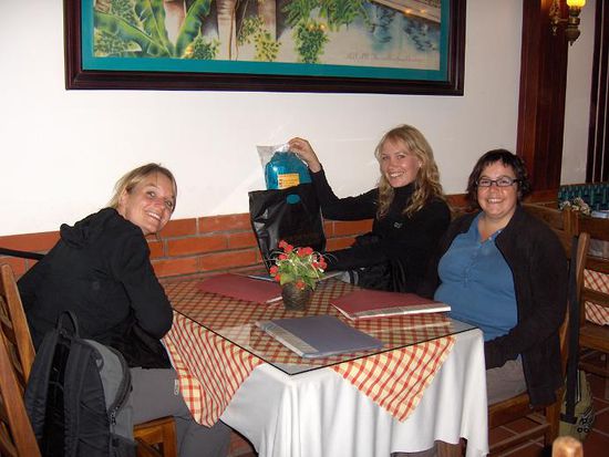 Danach mussten wir in unserem Lieblingsrestaurant erst einmal wieder die Kraftreserven auffuellen...