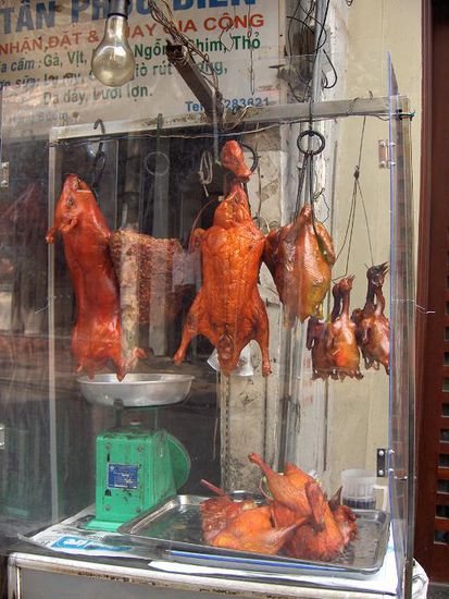 Zwischendurch mussten wir uns wieder staerken... aber nicht an diesem Essensstand 