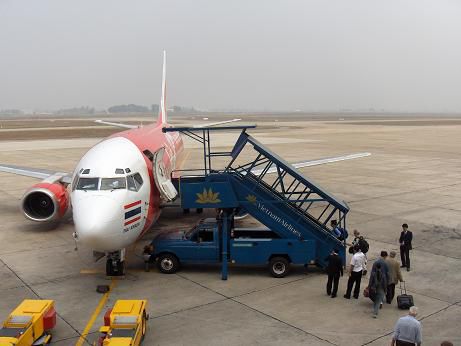 Air Asia brachte uns von Hanoi zurueck nach Bangkok.