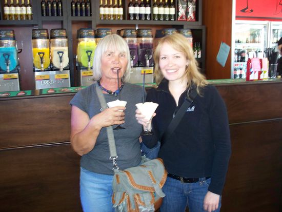 Das ist Heidi aus Villingen-Schwenningen, die zur Selbstfindung hier ist...vielleicht koennt ihr euch noch dran erinnern, hab sie die Woche zuvor schon getroffen. Sie hat mir einen leckeren Pina Colada Daiquiri ausgegeben...