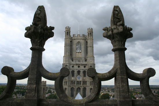 Blick zum Westturm. Die Laterne im Rücken...