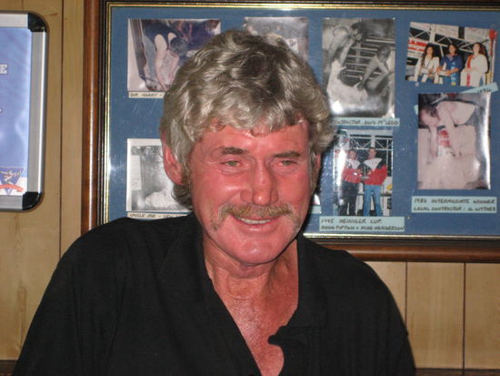 Mein betrunkener, aber lieber 
Chef John