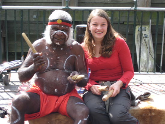 bunt bemalter Aborigine und Ich