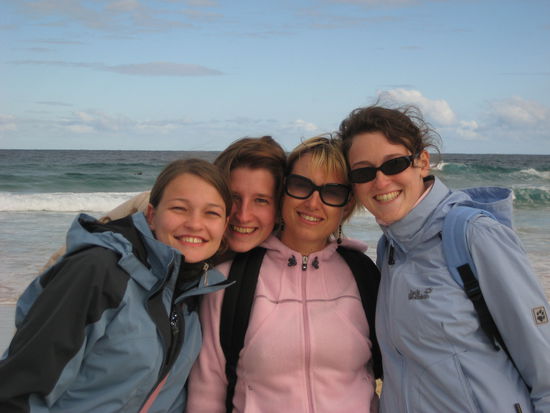 Die Maeldels: Melanie, Anna, Karina und Ich am Beach