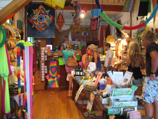 Bunter Drogenladen in "Nimbin"