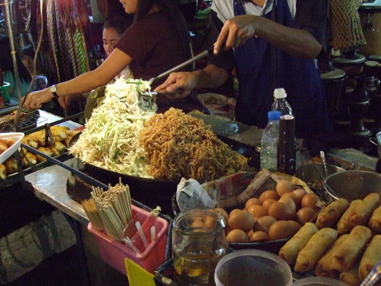 mmh yummy Pad Thai und Frühlingsrollen