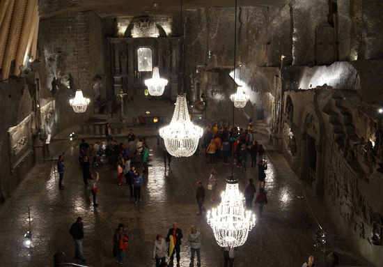 Alles aus Salz (bis auf die Kronleuchter  ) - die Hl. Kinga Kapelle