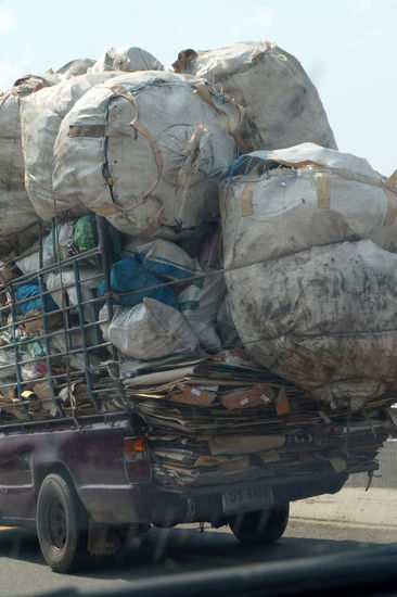 Ich schätze, der ist ein wenig überladen 