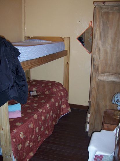 na, und was sagt ihr zu meinem super, riesen Zimmer?