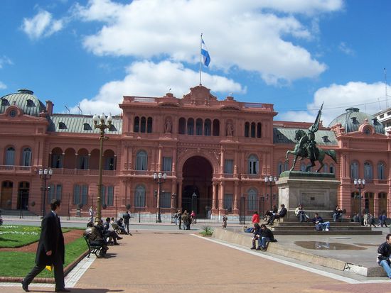 Das ist das Regierungsgebauede, eigentlich ganz schoen find ich