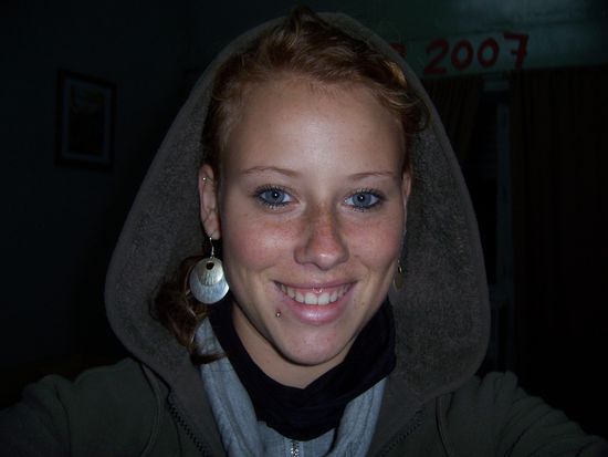 Jetzt seht ihr mal, wie warm es hier ist, ich hab 100 Schichten uebereinander an...