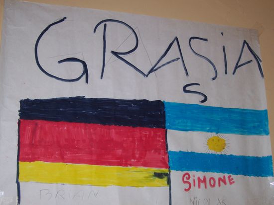 Das Poster haben mir 2 meiner Jungs gemalt (Brian und Nicolas 12 Jahre).Leider sind auch die Beiden im Moment nicht mehr da.