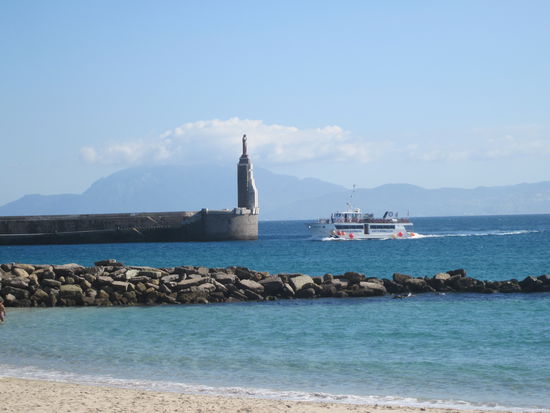 Der südlichste Punkt Europas, am Horizont die marokkanische Küste mit dem Berg Dschebel Musa