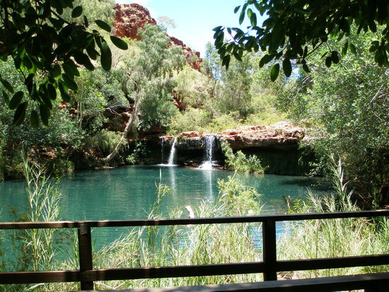 Noch ein weiterer Pool, wo wir selbstverstaendlich auch schwimmen waren....ist auch kein Wunder bei ueber 40 Grad plus!