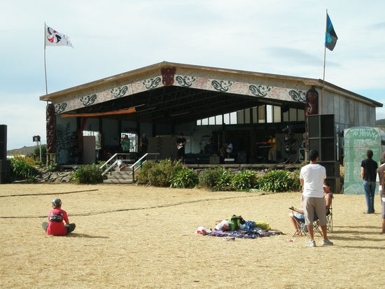 Das Festival an dem wir zufaellig am Strand vorbeikamen!