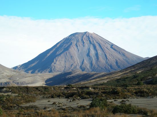 Mount Ngauruhoe, ein wirklich klassischer Vulkan den wir die ersten 2 Tage beim wandern betrachten konnten!