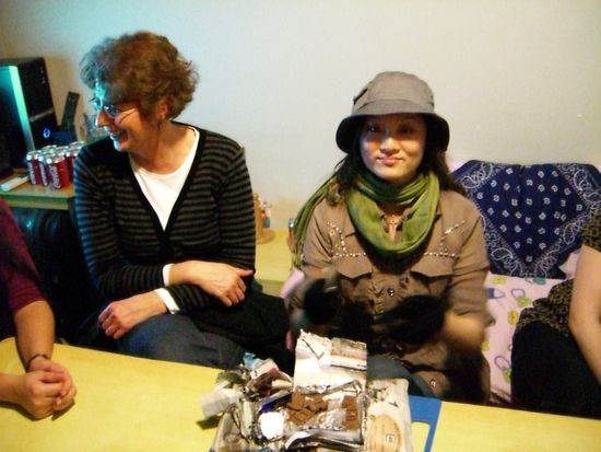 Hut, Schal und Handschuhe sitzen richtig 