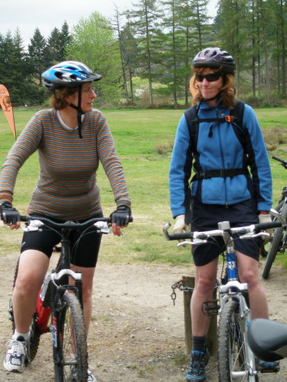 vor dem Start, Angela und Sharon