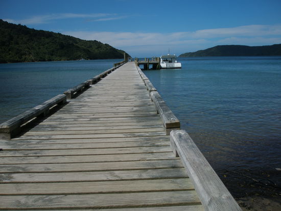 Anlegestelle, der auch zu dem Charlotte Wanderweg fuehrt
