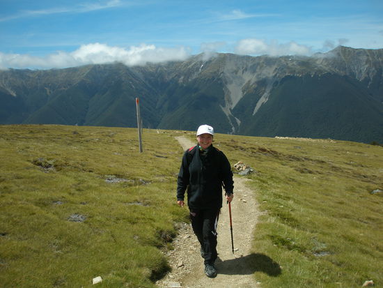 Romy freut sich, ich auch - schliesslich ging es von hier an wieder bergab 