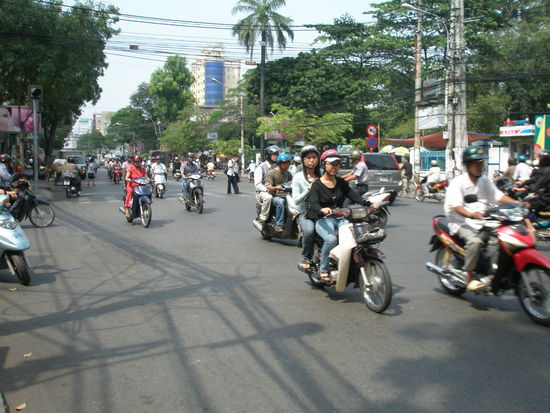wer traut sich hier ueber die Strasse zu gehen???