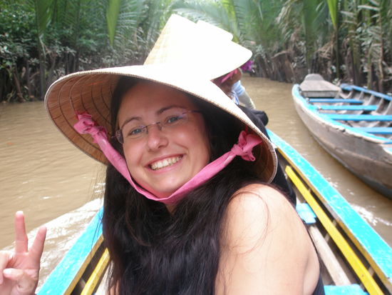 ich auf einen der Seitenkanaele vom Mekong Delta