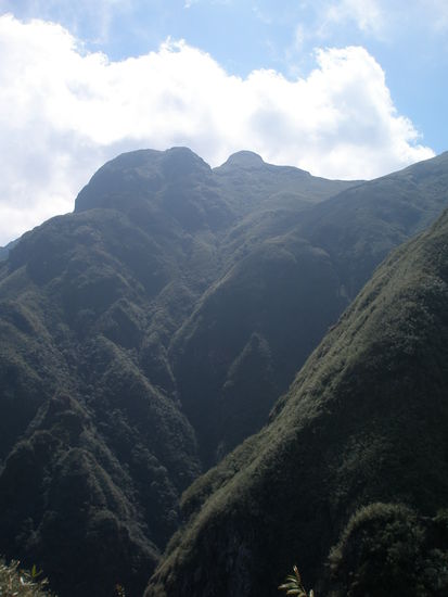 und es geht noch weiter hoch.....puh ganz schoen steil