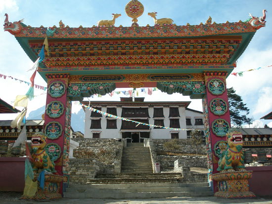 der Eingang zum Tengboche Moenchkloster