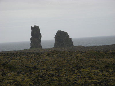 Lóndrangar