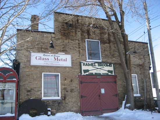 St. Jacobs
Irgendwie war es viel zu kalt, um Bilder zu machen. Wir hatten sogar tagsüber -10 Grad und durch den windchill waren das gefühlte -25....