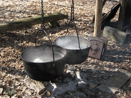 ... und dann wird das Ganze stundenlang gekocht...