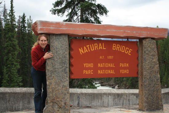 Auf dem Rückweg zum Cottage fahren wir nochmal zur Naturbrücke - tagsüber war der Ort komplett überlaufen, abends war niemand mehr da