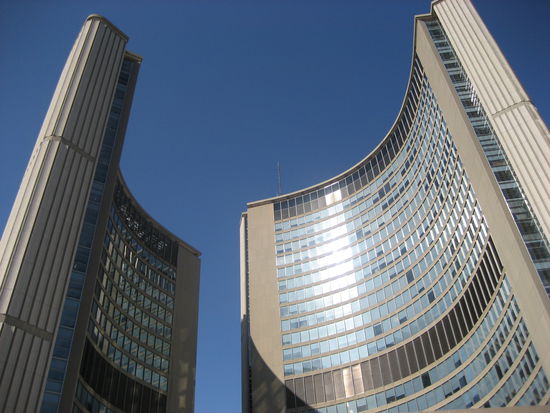 City Hall, 1965 erbaut
Neben dem CN Tower Wahrzeichen der Stadt