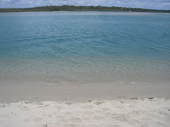 Bucht mit truegerischen Stroemungen 