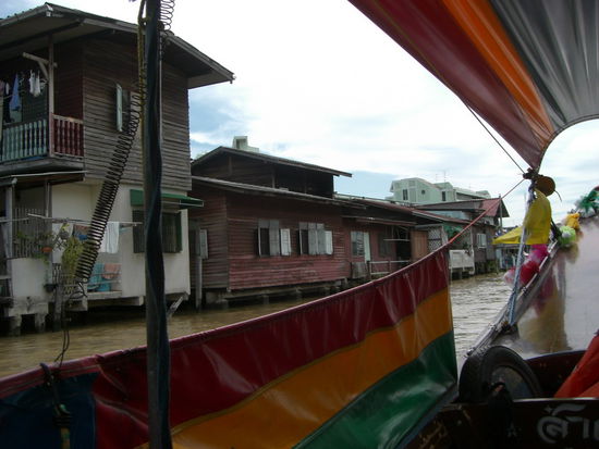 Fahrt durch die Klongs