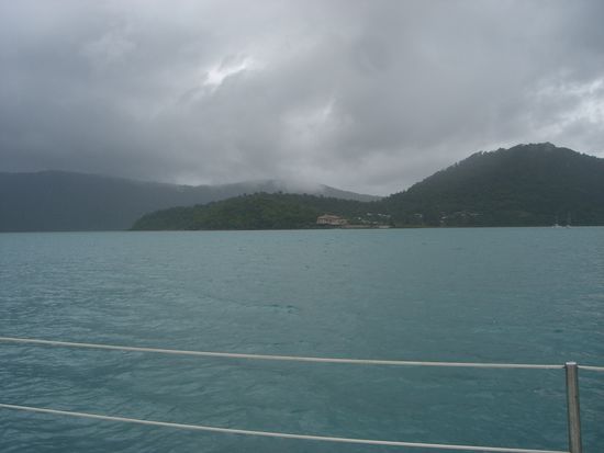 Sicht vom Boot am Anfang der Tour