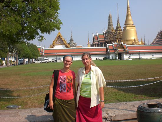 Wickelrock und Hemd....wir wollen gar nicht wissen wer da vor uns alles reingeschwitzt hat 