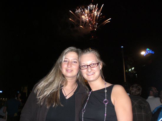 voellig fertig aber noch voller energy
Happy New Year