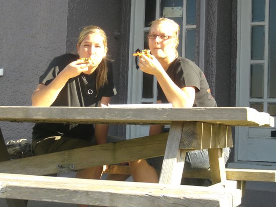 hmm.. die erste warme Mahlzeit!