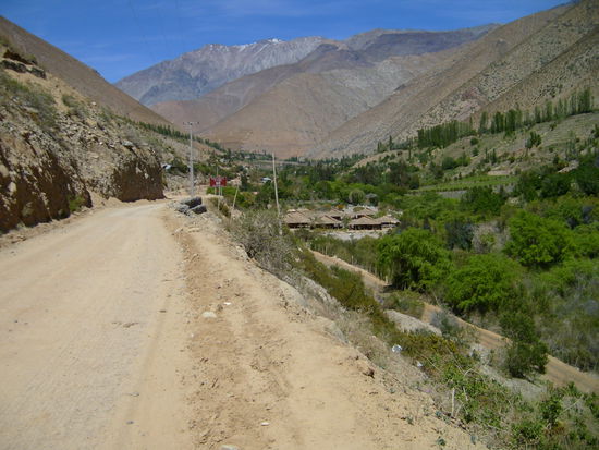 Weiter ging es auf unbefestigten Wegen in das Tal hinein