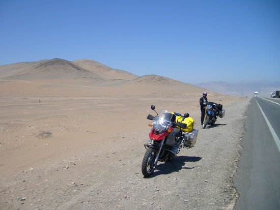 Kurze Pause in der Wueste an der Routa 5