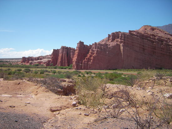 Die Schlucht verabschiedet sich von uns mit einem besonders schoenen Felsen