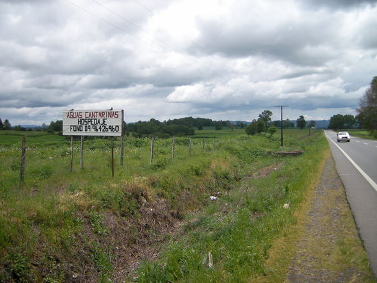 Erste Wolken bei der Hinfahrt nach Pucón